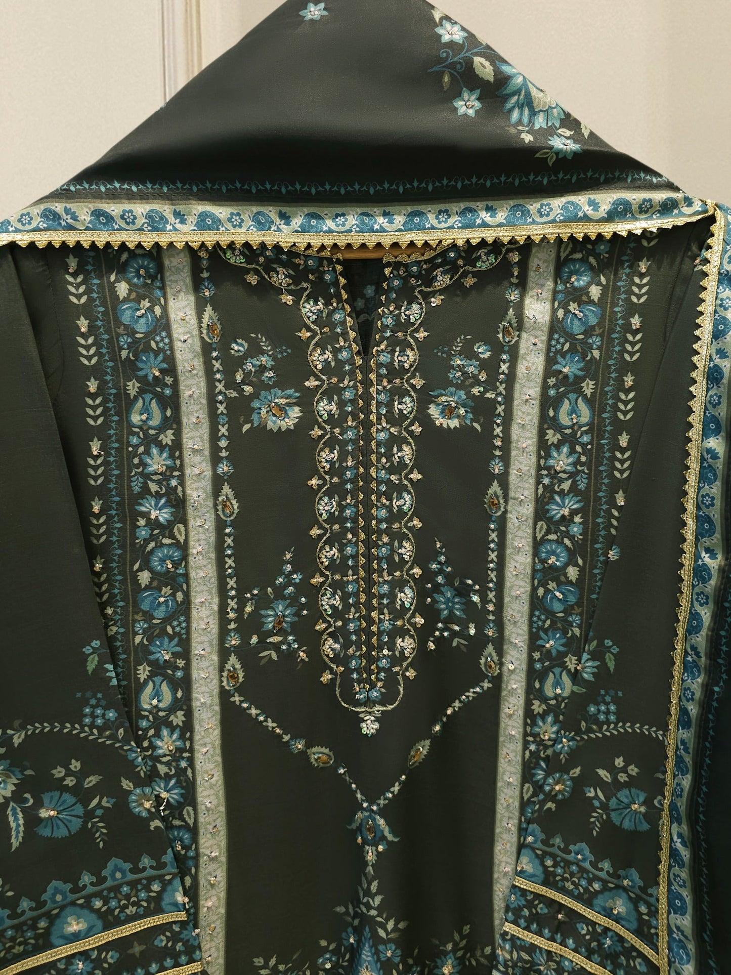 AGHA NOOR 3-Piece Pure Embroidered Silk Suit – Luxury Elegant Women's Formal Wear