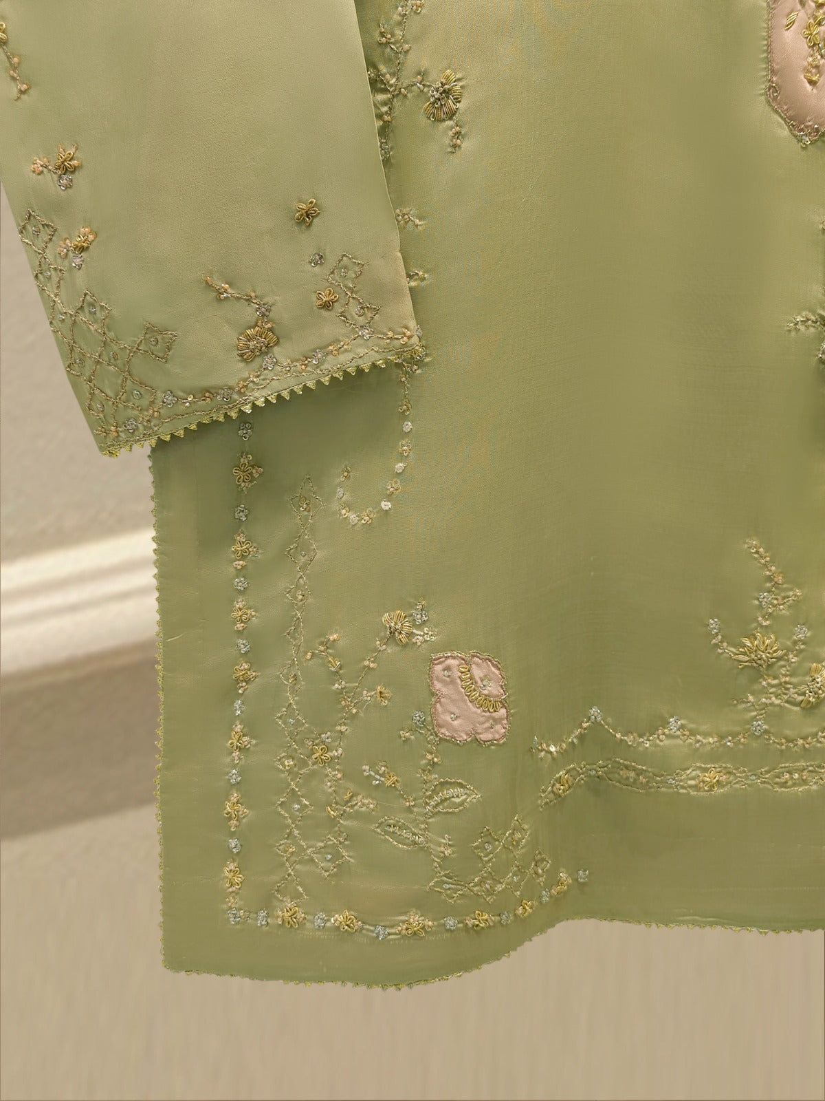 2 Piece- Pure Sheesha Silk Embroidered Suit