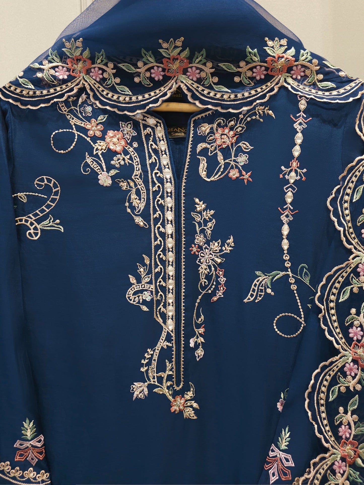 3 Piece - Pure Khaddi Silk Embroidered Suit S115040