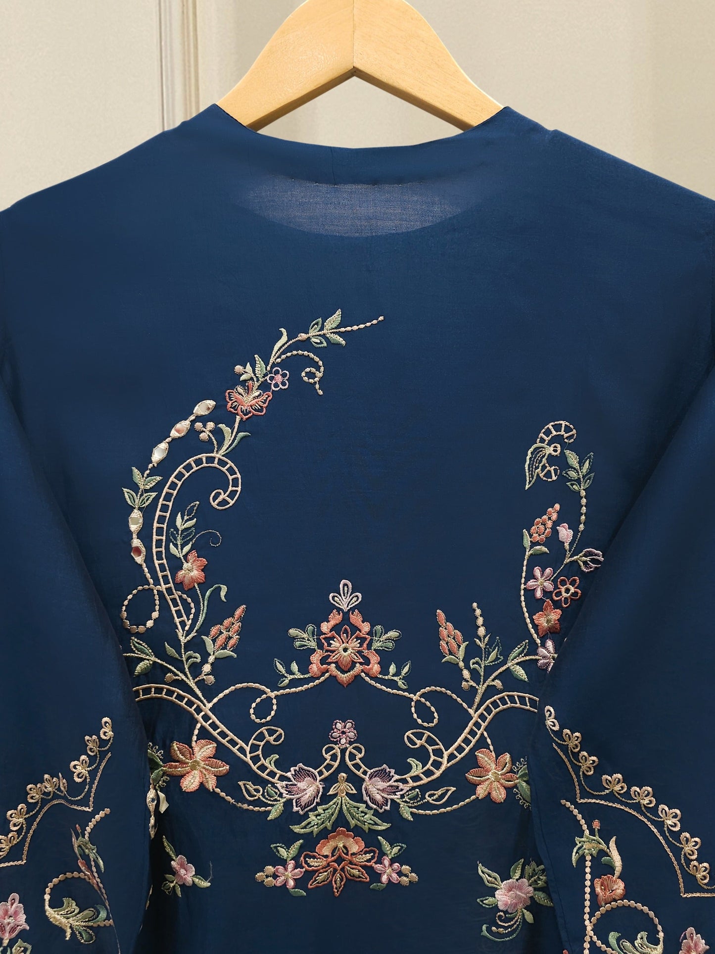 3 Piece - Pure Khaddi Silk Embroidered Suit S115040