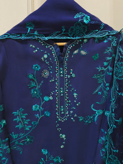AGHA NOOR 3 Piece- Pure Shisha Silk Embroidered Suit S115107