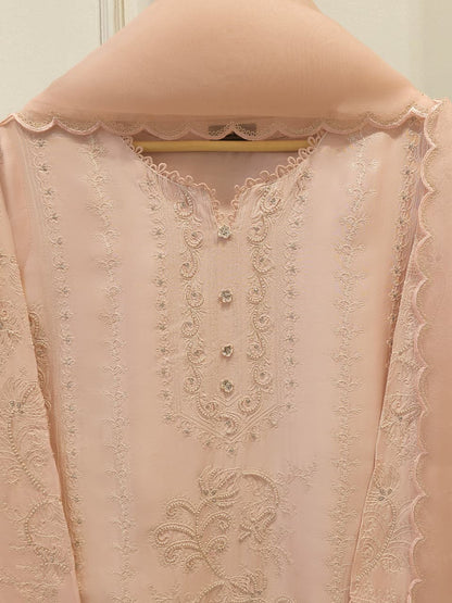 AGHA NOOR 3 Piece- Pure Shisha Silk Embroidered Suit S115122