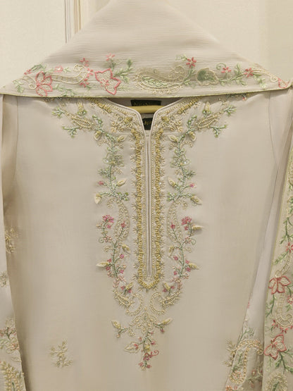 AGHA NOOR 3 Piece- Pure Sheesha Silk Embroidered Suit S115118