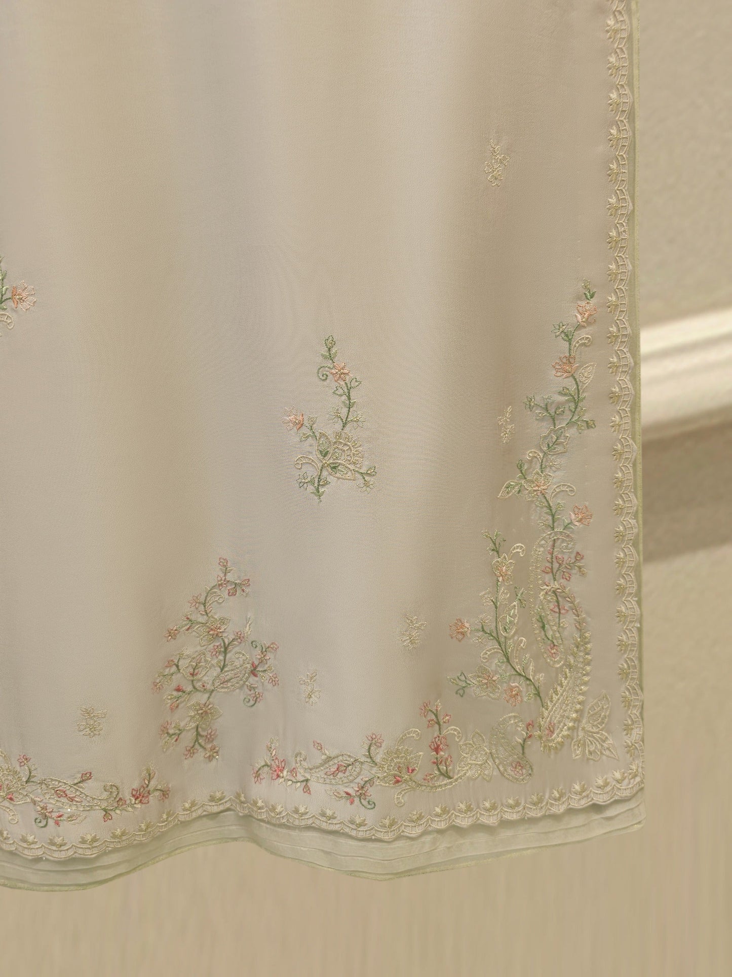 AGHA NOOR 3 Piece- Pure Sheesha Silk Embroidered Suit S115118