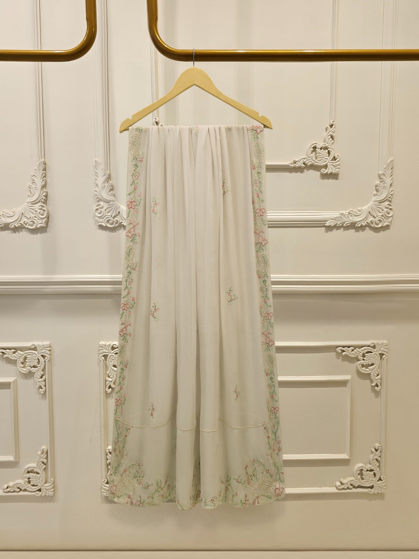 AGHA NOOR 3 Piece- Pure Sheesha Silk Embroidered Suit S115118
