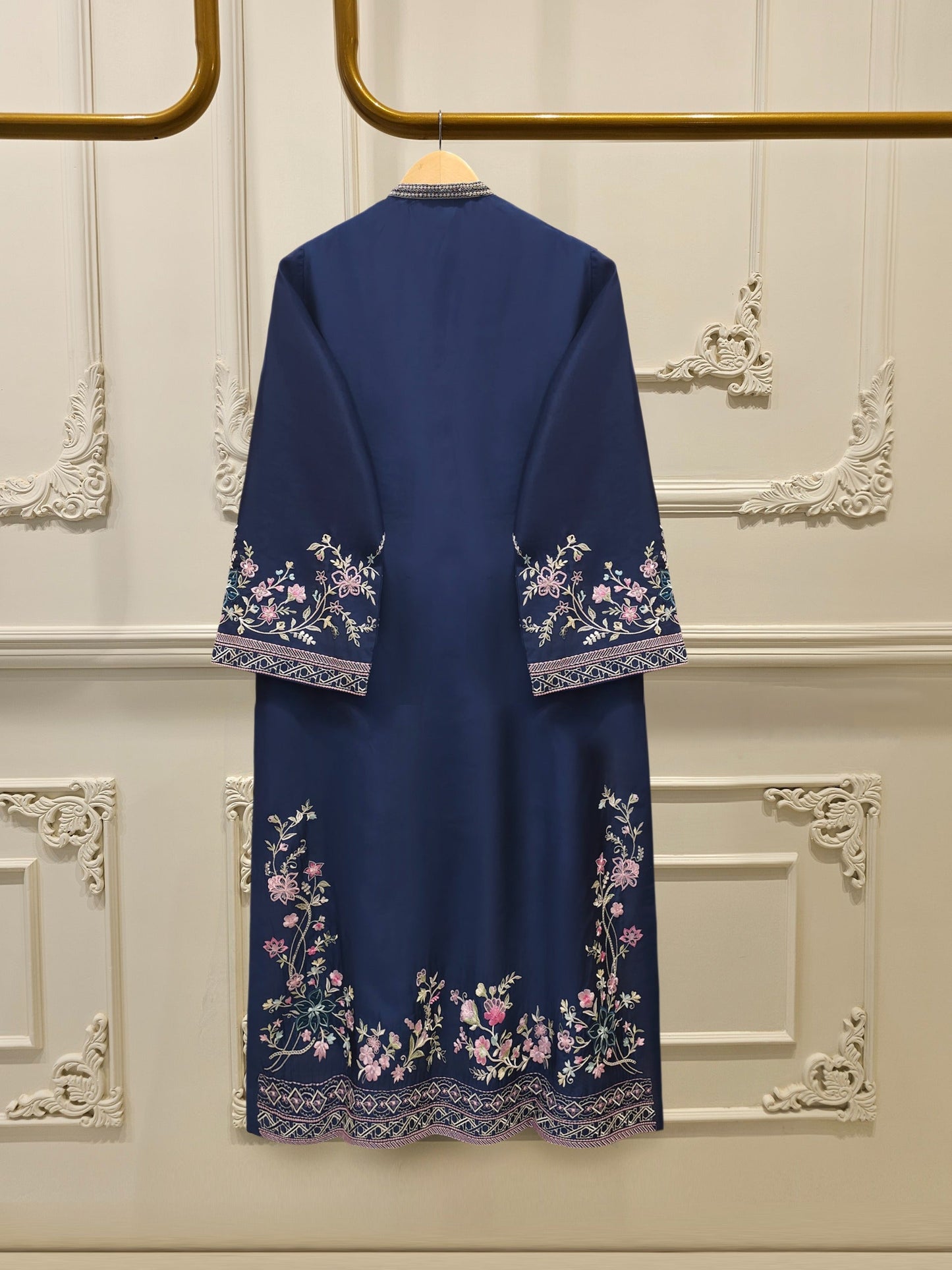 AGHA NOOR 2 Piece- Pure Shisha Silk Embroidered Suit S115120