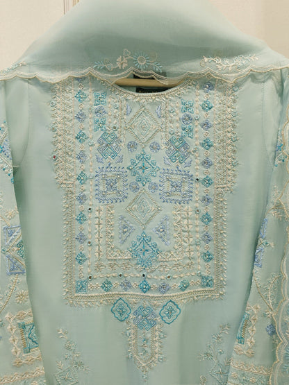AGHA NOOR 3 Piece - Pure Khaddi Silk Embroidered Suit S115124