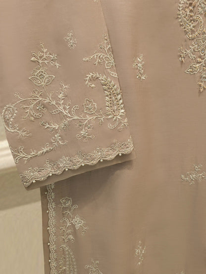 AGHA NOOR 2 Piece - Embroidered Cambric Suit S115126