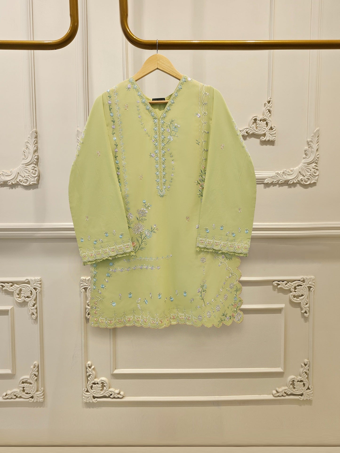 AGHA NOOR 2 Piece - Embroidered Cambric Suit