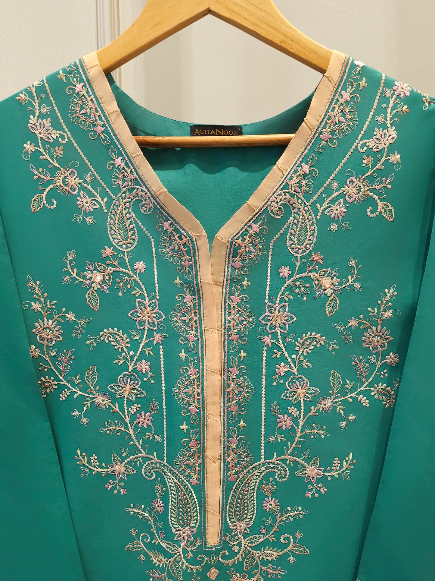 AGHA NOOR   Embroidered Cambric Suit | 2 Piece
