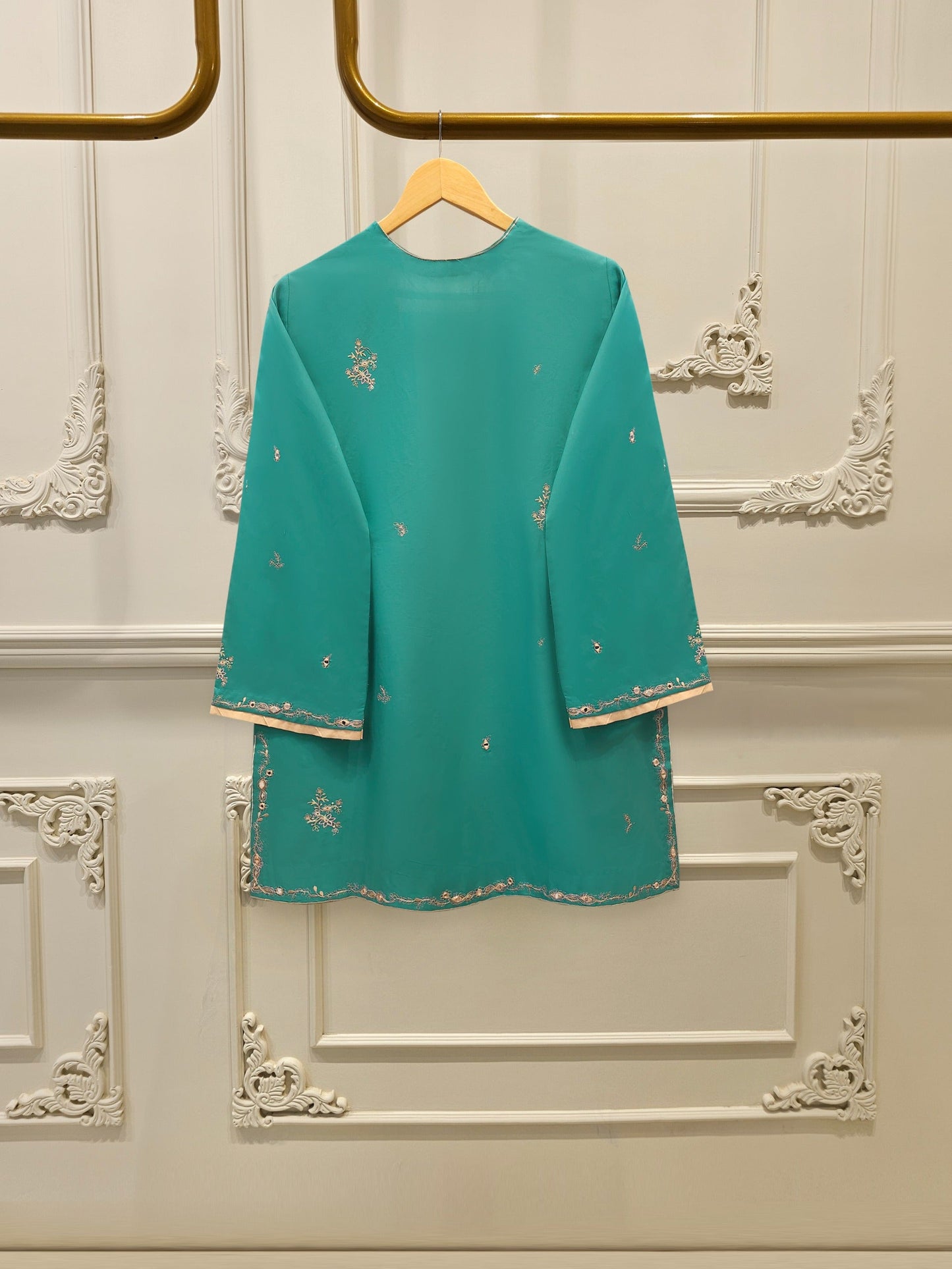 AGHA NOOR   Embroidered Cambric Suit | 2 Piece
