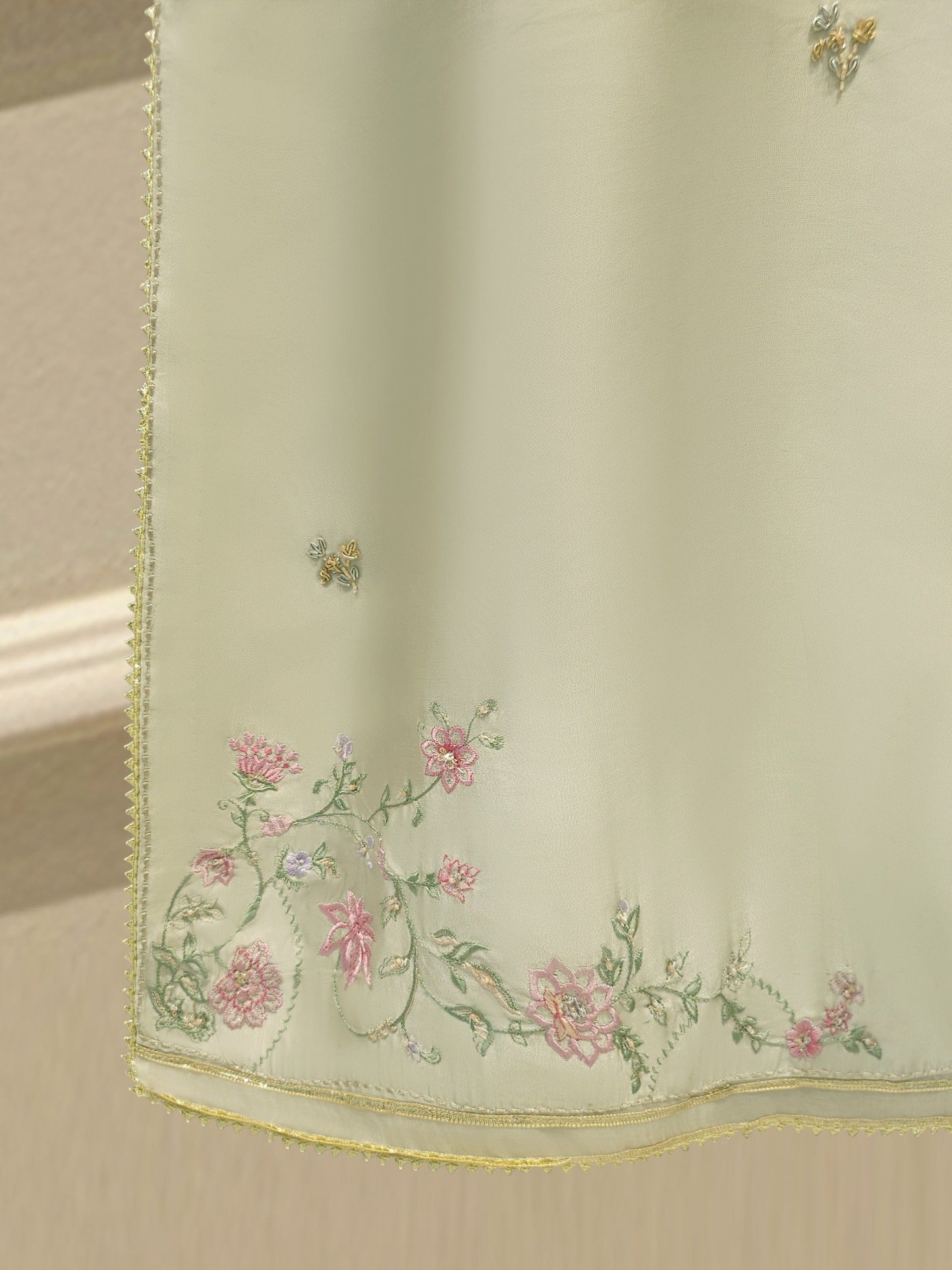 3 Piece- Pure Sheesha Silk Embroidered Suit