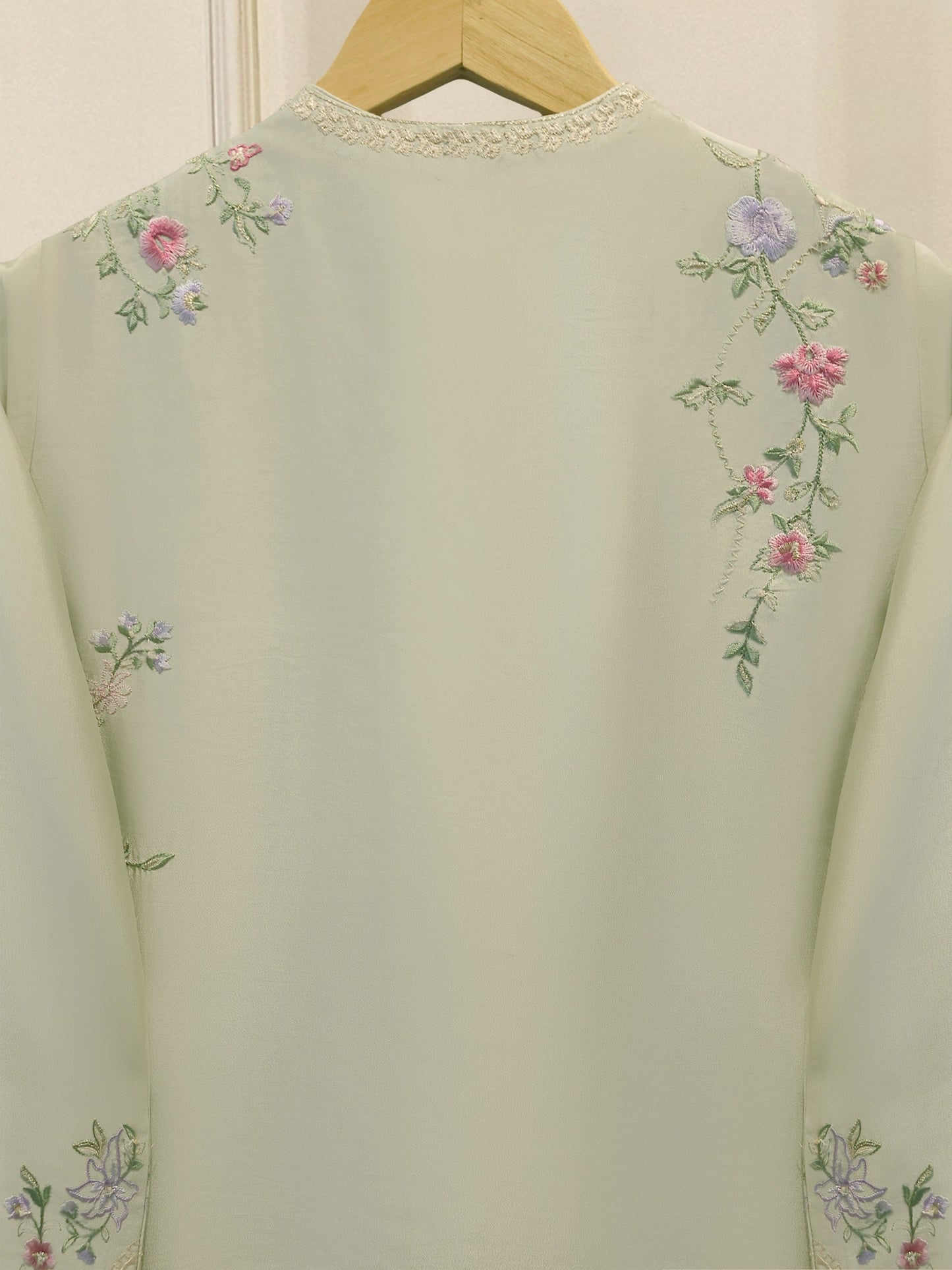 3 Piece- Pure Sheesha Silk Embroidered Suit