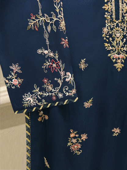 AGHA NOOR 3 Piece - Pure Khaddi Silk Embroidered Suit