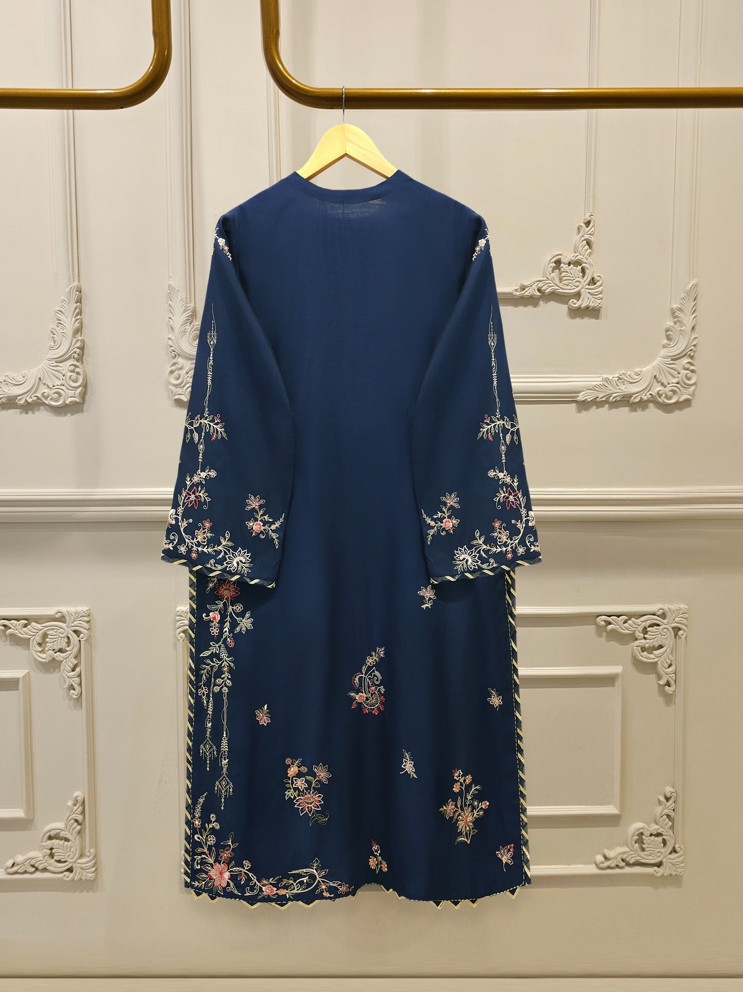 AGHA NOOR 3 Piece - Pure Khaddi Silk Embroidered Suit