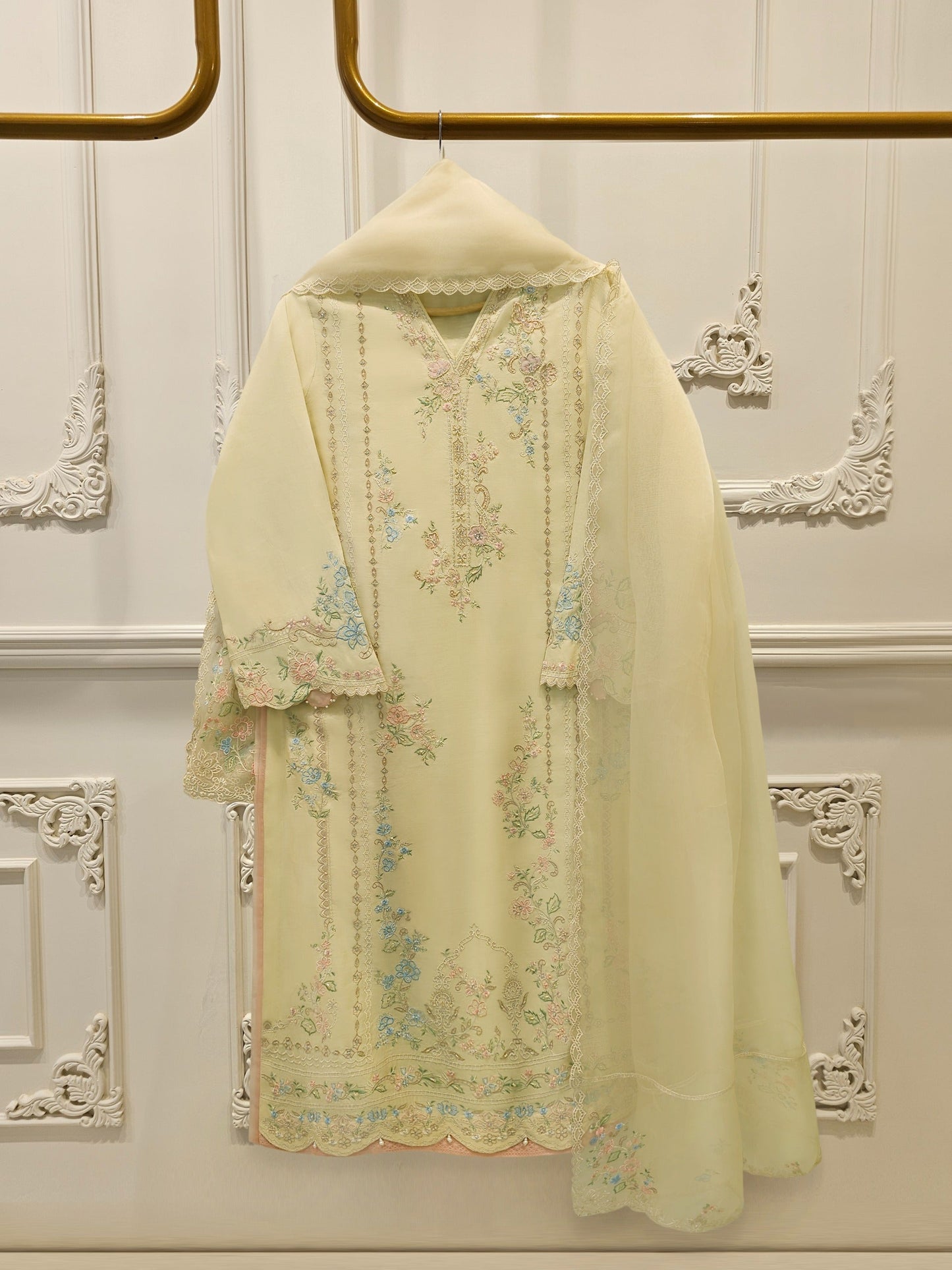 AGHA NOOR 3 Piece - Pure Khaddi Silk Embroidered Suit