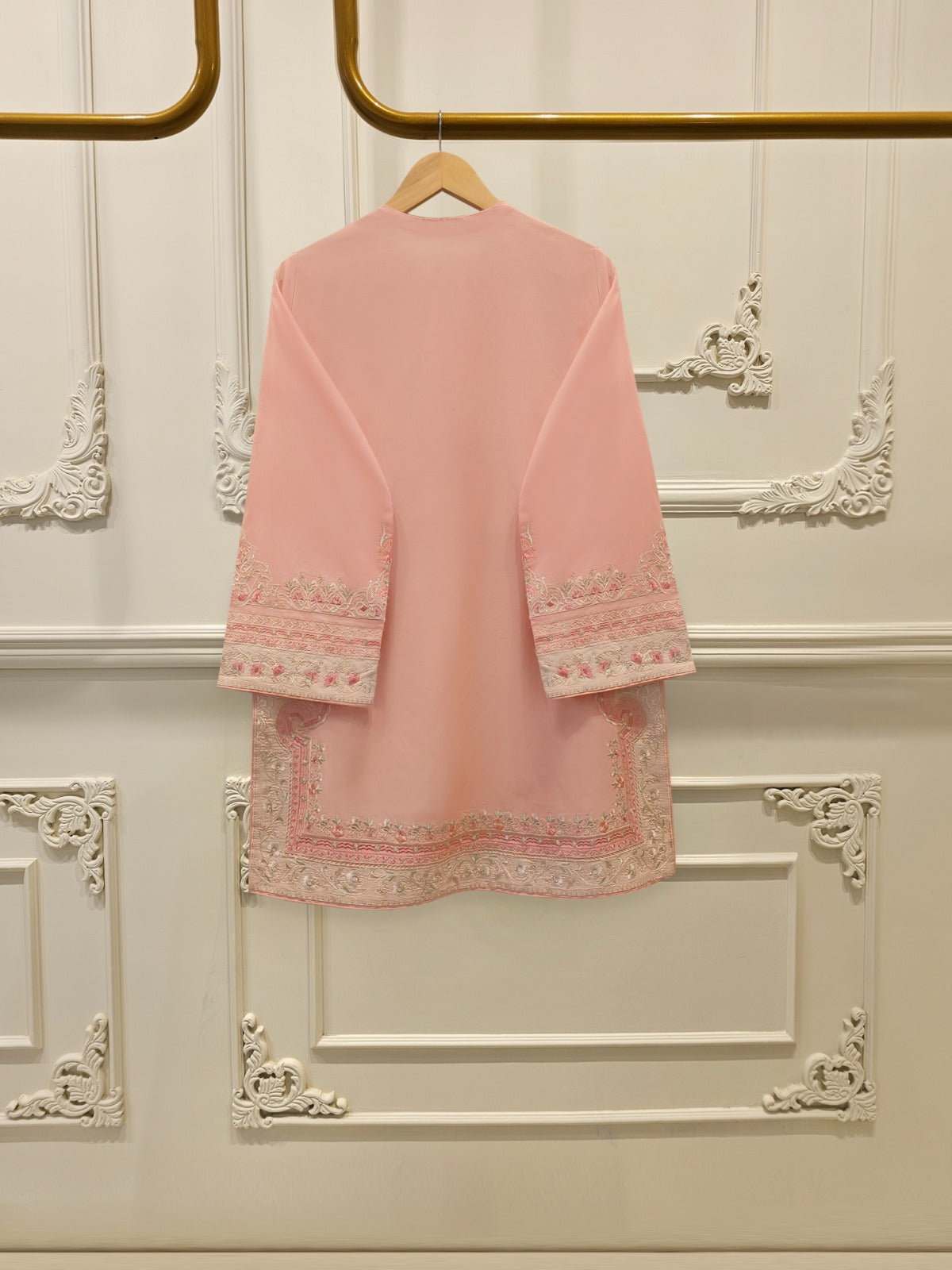 AGHA NOOR 3 Piece - Embroidered Cambric Suit
