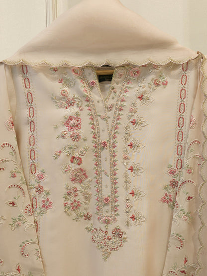AGHA NOOR 3 Piece- Pure Sheesha Silk Embroidered Suit