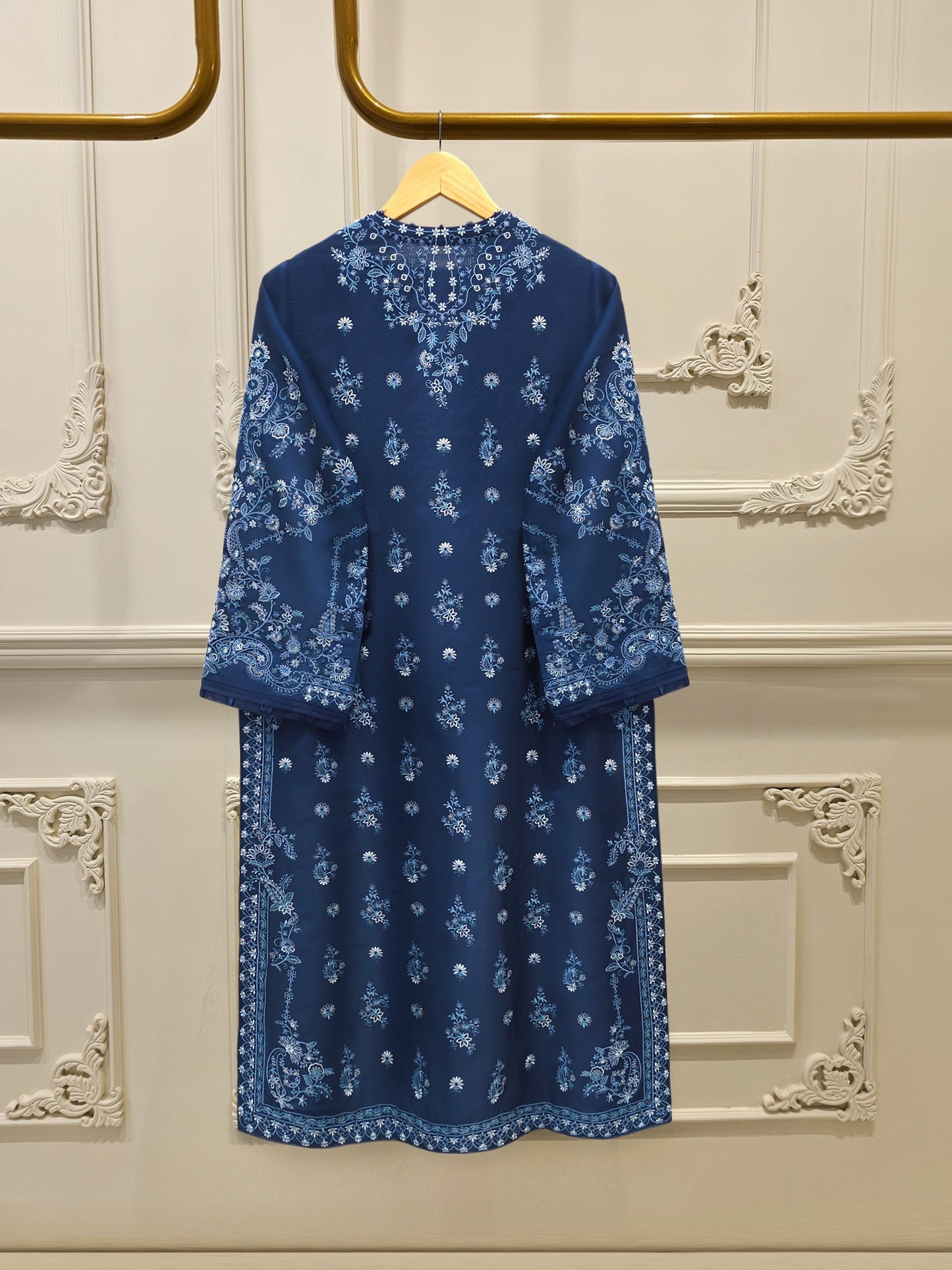 2 Piece- Pure Sheesha Silk Embroidered Suit