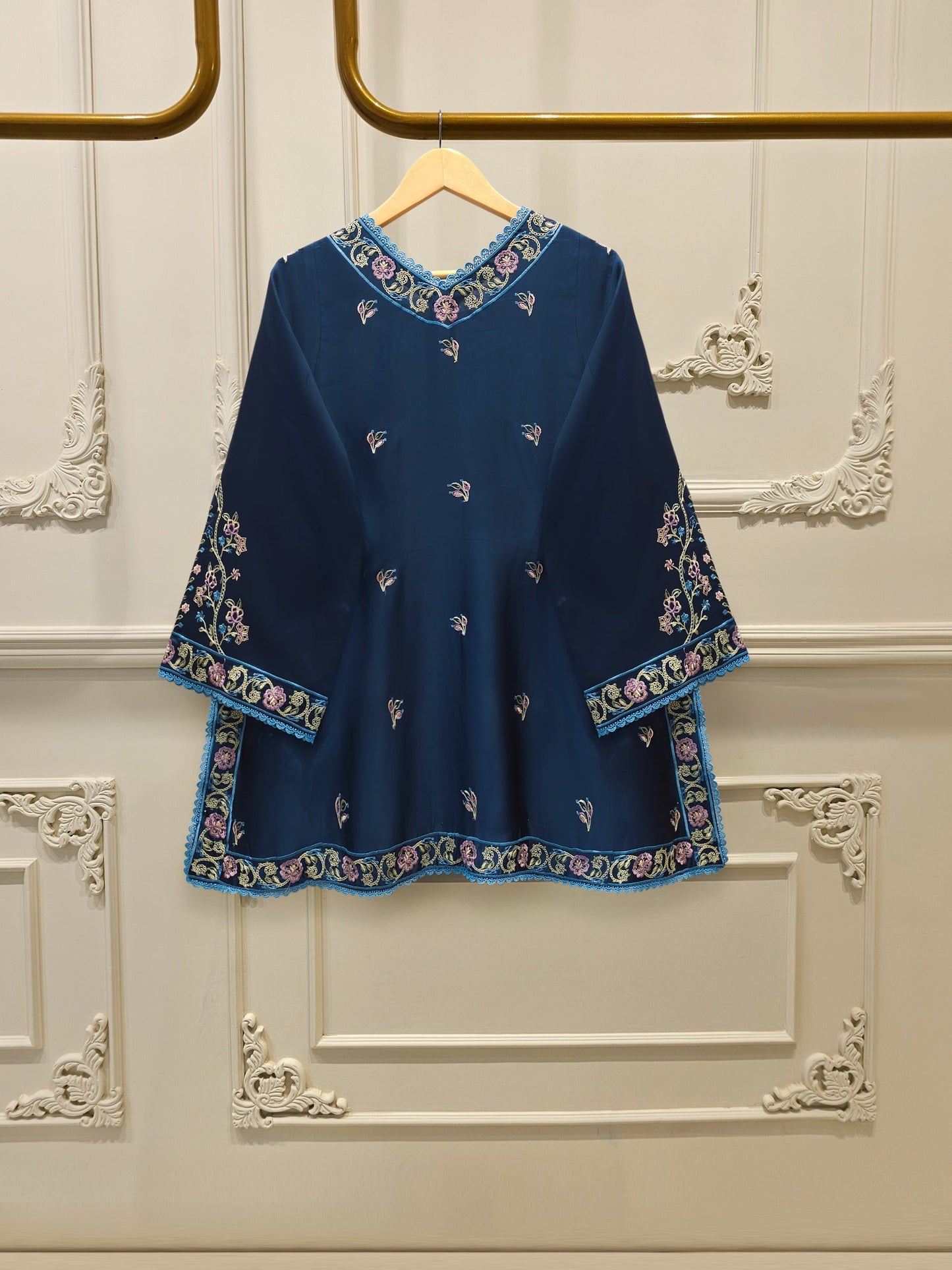 3 Piece- Pure Shisha Silk Embroidered Suit S115078