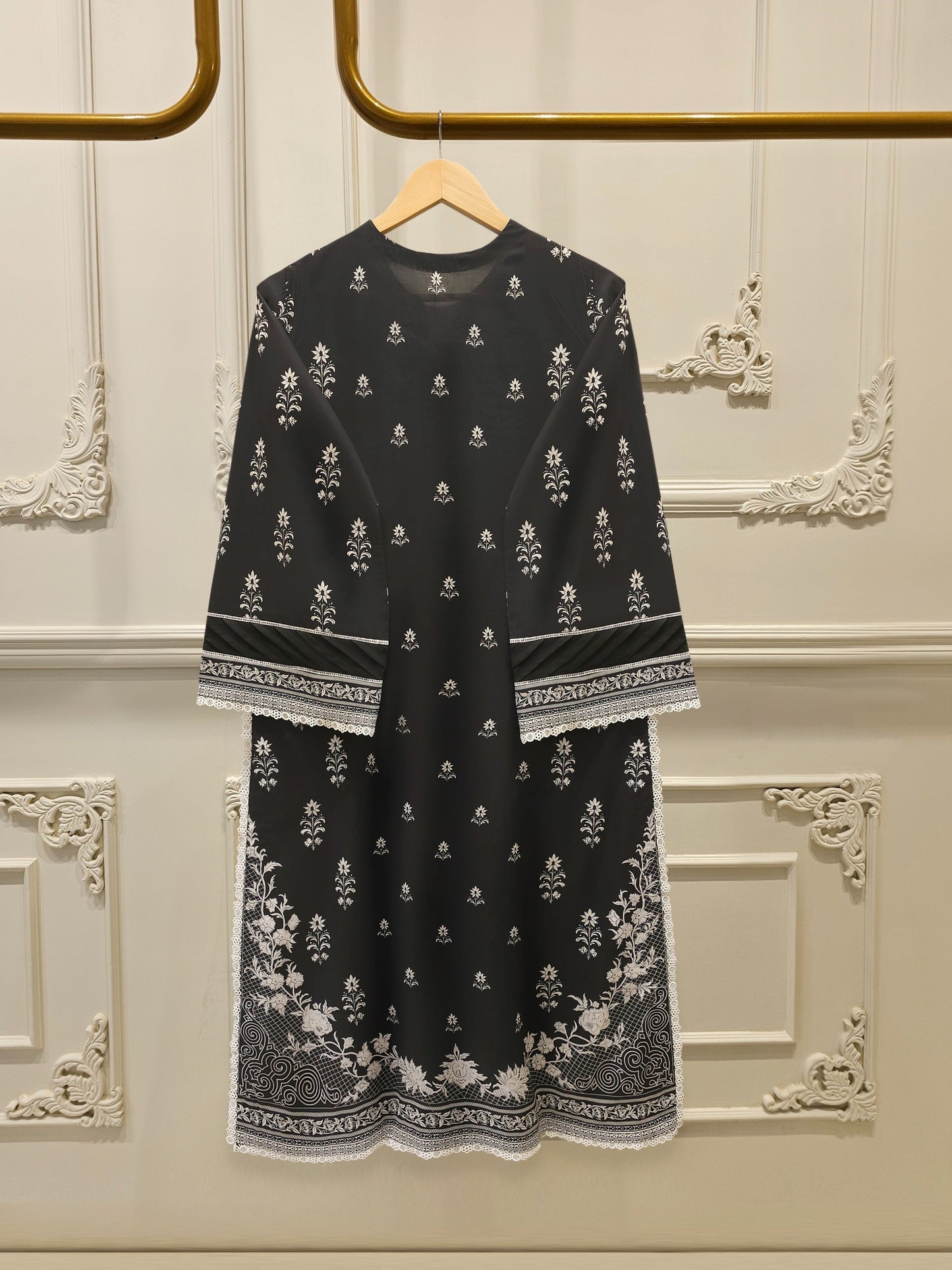 AGHA NOOR 2-Piece Digital Printed Cambric Suit