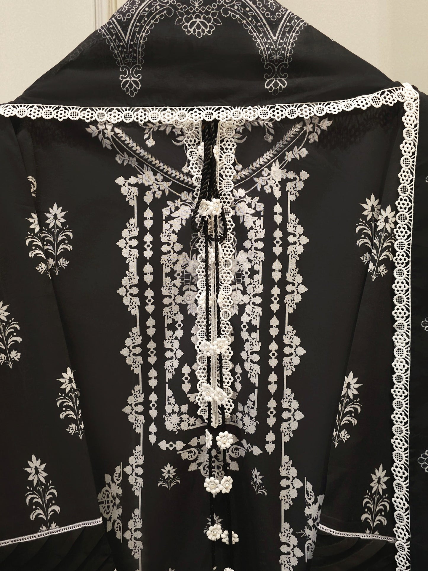 AGHA NOOR 2-Piece Digital Printed Cambric Suit