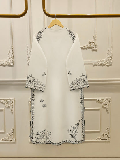 AGHA NOOR 2 Piece - Embroidered Cambric Suit